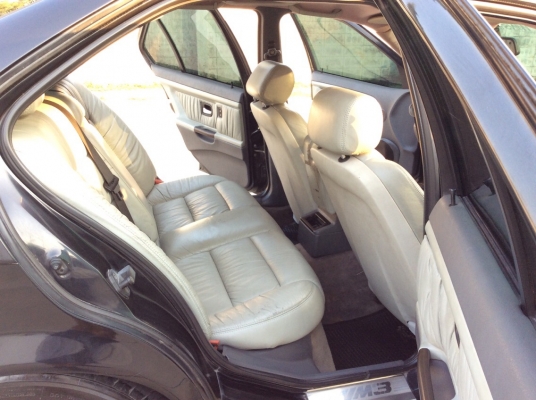 ขายรถ BMW E36 318IA ปี97 เครื่อง 1JZเทอร์โบเดี่ยว AR/70 เกียร์ออโต้ ติดแก๊สLPGระบบหัวฉีด ภายในเดิมๆของแต่งแท้ตามรูปเลยครับ ชุดแต่ง แม็กHaman 2ชิ้นแท้ ขอบ18&quot; เบรคSkyline รถขับดีเลยครับ ขับกลับได้เลยครับ ภาษี59 เล่มพร้อมครับ