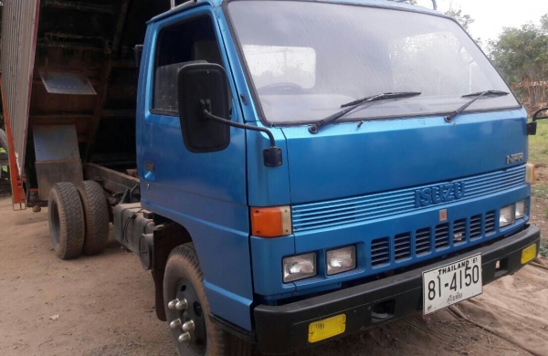 หกล้อ อีซูชุ NPR110 ดั้มเกษตรค็อกมีเนียม สภาพดีสพวยพร้มใช้ ทะเบียนพร้อมโอน หกล้อ อีซูชุ NPR110 ดั้มเกษตรค็อกมีเนียม สภาพดีสพวยพร้มใช้ ทะเบียนพร้อมโอน