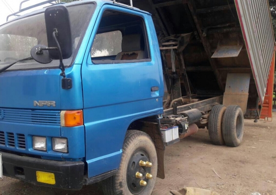 หกล้อ อีซูชุ NPR110 ดั้มเกษตรค็อกมีเนียม สภาพดีสพวยพร้มใช้ ทะเบียนพร้อมโอน หกล้อ อีซูชุ NPR110 ดั้มเกษตรค็อกมีเนียม สภาพดีสพวยพร้มใช้ ทะเบียนพร้อมโอน