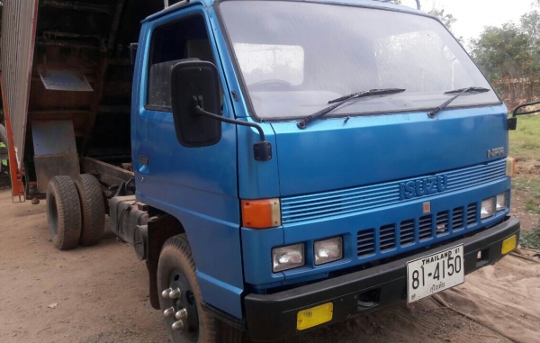 หกล้อ อีซูชุ NPR110 ดั้มเกษตรค็อกมีเนียม สภาพดีสพวยพร้มใช้ ทะเบียนพร้อมโอน หกล้อ อีซูชุ NPR110 ดั้มเกษตรค็อกมีเนียม สภาพดีสพวยพร้มใช้ ทะเบียนพร้อมโอน