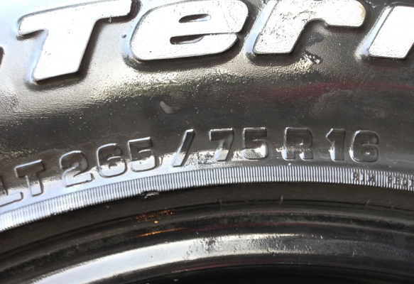 ยาง All BF goodrich 265 75 16 ดอกเยอะ พร้อมใช้งาน ราคาไม่แพง