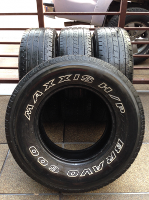 ยาง Maxxis 265 70 16 กลางปี12 ดอกเยอะ พร้อมใช้งาน ราคาไม่แพง