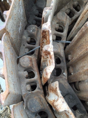 โซ่พร้อมใบเก่านอกญี่ปุ่น HITACHI EX200-3 ใบยาว 60 ซม โซ่พร้อมใบเก่านอกญี่ปุ่น HITACHI EX200-3 ใบยาว 60 ซม