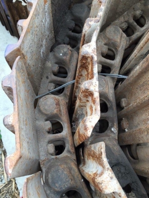 โซ่พร้อมใบเก่านอกญี่ปุ่น HITACHI EX200-3 ใบยาว 60 ซม โซ่พร้อมใบเก่านอกญี่ปุ่น HITACHI EX200-3 ใบยาว 60 ซม