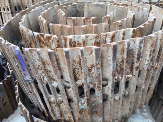 โซ่พร้อมใบเก่านอกญี่ปุ่น HITACHI EX200-3 ใบยาว 60 ซม โซ่พร้อมใบเก่านอกญี่ปุ่น HITACHI EX200-3 ใบยาว 60 ซม