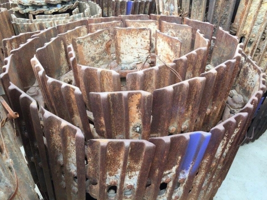 โซ่พร้อมใบเก่านอกญี่ปุ่น HITACHI EX200-3 ใบยาว 60 ซม โซ่พร้อมใบเก่านอกญี่ปุ่น HITACHI EX200-3 ใบยาว 60 ซม