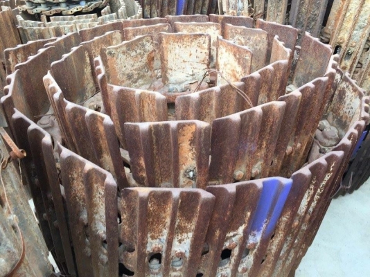 โซ่พร้อมใบเก่านอกญี่ปุ่น HITACHI EX200-3 ใบยาว 60 ซม โซ่พร้อมใบเก่านอกญี่ปุ่น HITACHI EX200-3 ใบยาว 60 ซม