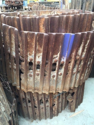 โซ่พร้อมใบเก่านอกญี่ปุ่น HITACHI EX200-3 ใบยาว 60 ซม โซ่พร้อมใบเก่านอกญี่ปุ่น HITACHI EX200-3 ใบยาว 60 ซม