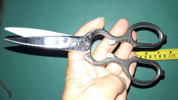 ขายกรรไกรตราตุ๊กตาคู่งานเก่าเยอรมัน Made in Germany. ขายกรรไกรตราตุ๊กตาคู่งานเก่าเยอรมัน Made in Germany.