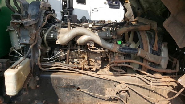 ขาย 10 ล้อดั้ม ISUZU DECA 320 ปี 48 คอกเกษตรอู่สหกิจ คัสซีสวยตลอดเส้น เครื่องเดิม เกียร์เดิม มีลำโพงลากพ่วง ทะเบียนพร้อมโอนครับ