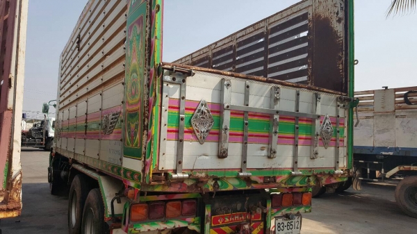 ขาย 10 ล้อดั้ม ISUZU DECA 320 ปี 48 คอกเกษตรอู่สหกิจ คัสซีสวยตลอดเส้น เครื่องเดิม เกียร์เดิม มีลำโพงลากพ่วง ทะเบียนพร้อมโอนครับ