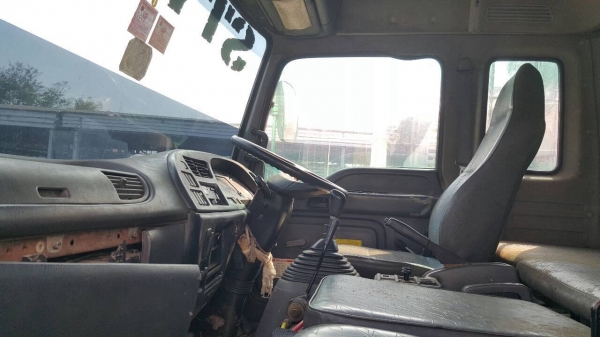 ขาย 10 ล้อดั้ม ISUZU DECA 320 ปี 48 คอกเกษตรอู่สหกิจ คัสซีสวยตลอดเส้น เครื่องเดิม เกียร์เดิม มีลำโพงลากพ่วง ทะเบียนพร้อมโอนครับ