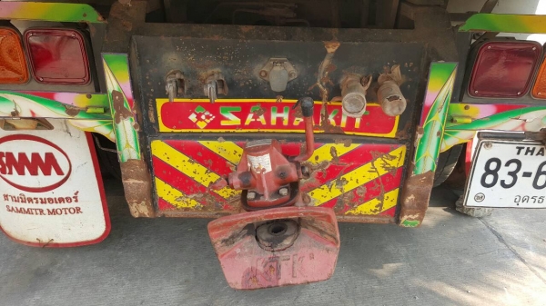 ขาย 10 ล้อดั้ม ISUZU DECA 320 ปี 48 คอกเกษตรอู่สหกิจ คัสซีสวยตลอดเส้น เครื่องเดิม เกียร์เดิม มีลำโพงลากพ่วง ทะเบียนพร้อมโอนครับ