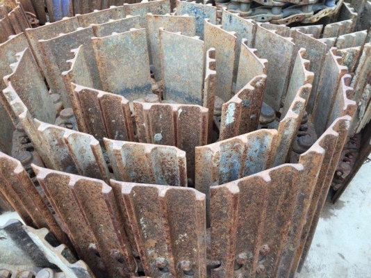 โซ่พร้อมใบเก่านอกญี่ปุ่น HITACHI EX60-3-5 ใบยาว 60 ซม โซ่พร้อมใบเก่านอกญี่ปุ่น HITACHI EX60-3-5 ใบยาว 60 ซม