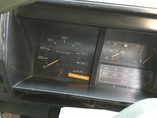 ขายรถสี่ล้อเล็ก Isuzu ไม่ติดเวลาเจ้าของขายเอง