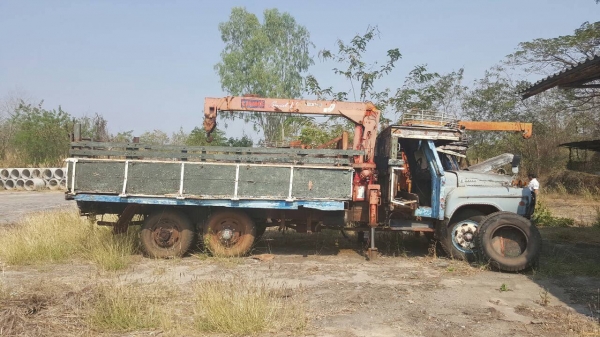 ขายตามสภาพ 10 ล้อ หัวยาวเพลาเดียว ติดเครน UNIC 3 ตัน เครื่อง HO7C 180 แรงม้า ทะเบียนแจ้ง ม.79 ครับ