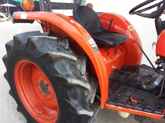 คูโบต้า L4708 4 WD ตัวเปล่า ถูกๆ  เล่มพร้อม ใช้งานได้ดีปรกติ