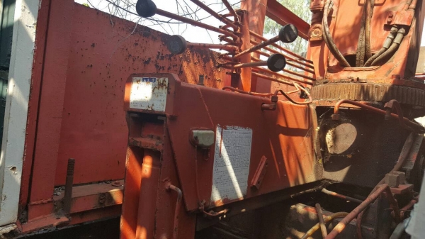 ขายตามสภาพ 10 ล้อ หัวยาวเพลาเดียว ติดเครน KATO 3 ตัน เครื่อง 6BD1 160 แรงม้า ทะเบียนแจ้ง ม.79 ครับ