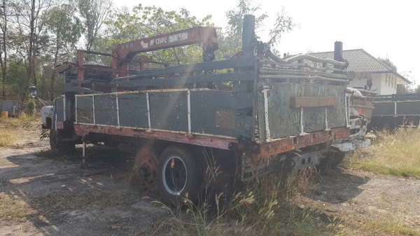 ขายตามสภาพ 10 ล้อ หัวยาวเพลาเดียว ติดเครน KATO 3 ตัน เครื่อง 6BD1 160 แรงม้า ทะเบียนแจ้ง ม.79 ครับ