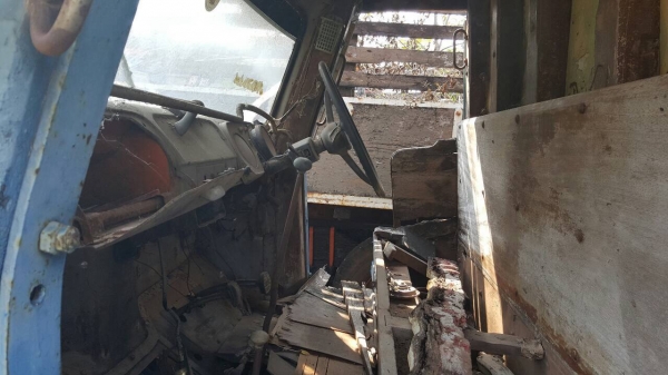 ขายตามสภาพ 10 ล้อ หัวยาวเพลาเดียว ติดเครน KATO 3 ตัน เครื่อง 6BD1 160 แรงม้า ทะเบียนแจ้ง ม.79 ครับ