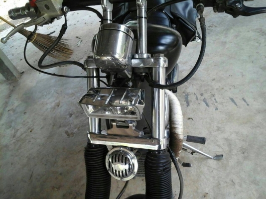 Suzuki Intruder 750 ทะเบียนแท้ โอนขนส่ง ราคาเบาๆ ถูกๆ