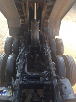 ขาย 10 ล้อดั้ม 2 เพลา HINO FM186 คัสซีสวยตลอดเส้น เครื่อง EM100 220 แรงม้า ช่วงล่างแน่น เอกสารเล่มทะเบียนพร้อมโอน ราคาต่อรองได้ครับ ขาย 10 ล้อดั้ม 2 เพลา HINO FM186 คัสซีสวยตลอดเส้น เครื่อง EM100 220 แรงม้า ช่วงล่างแน่น เอกสารเล่มทะเบียนพร้อมโอน ราคาต่อรองได้ครับ