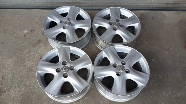 ล้อเดิม Toyota ขอบ 15 4รู100