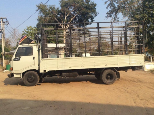 ขายหกล้อฮีโน่ช่วงยาว5.5เมตรรถแท้ห้างสภาพนี้หายากสวยพร้อมใช้งานเอกสารชุดโอนครบราคา 350,000 ขายหกล้อฮีโน่ช่วงยาว5.5เมตรรถแท้ห้างสภาพนี้หายากสวยพร้อมใช้งานเอกสารชุดโอนครบราคา 350,000