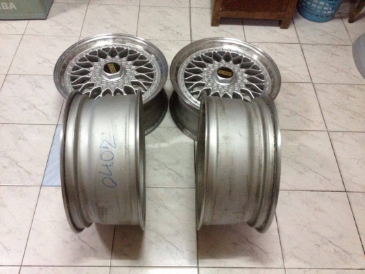 ขายแม็กBBSขอบ17กว้าง7.5ปั้มตรา italy 4วง สภาพok 5รู100 มีซ้อมมา2วง ใช้งานใด้ปกติ4วง ราคา6900บาท โทร0924462525โส กทม