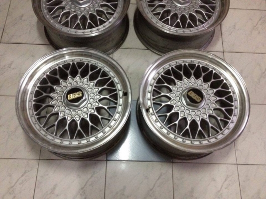 ขายแม็กBBSขอบ17กว้าง7.5ปั้มตรา italy 4วง สภาพok 5รู100 มีซ้อมมา2วง ใช้งานใด้ปกติ4วง ราคา6900บาท โทร0924462525โส กทม