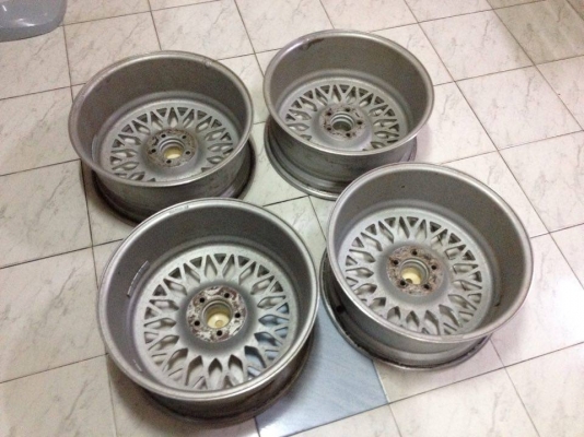 ขายแม็กBBSขอบ17กว้าง7.5ปั้มตรา italy 4วง สภาพok 5รู100 มีซ้อมมา2วง ใช้งานใด้ปกติ4วง ราคา6900บาท โทร0924462525โส กทม