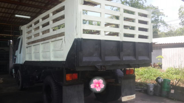 ขายรถบรรทุก 6 ล้อดัมพ์ HINO FF 195 แรงม้า ราคา 600000