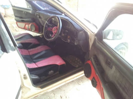 ขายรถเก๋ง toyota corona. เครื่อง2000cc 25000