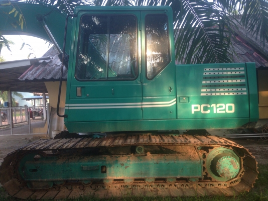 แบคโฮ KOMATSU PC120 รุ่น5 แบคโฮ KOMATSU PC120 รุ่น5