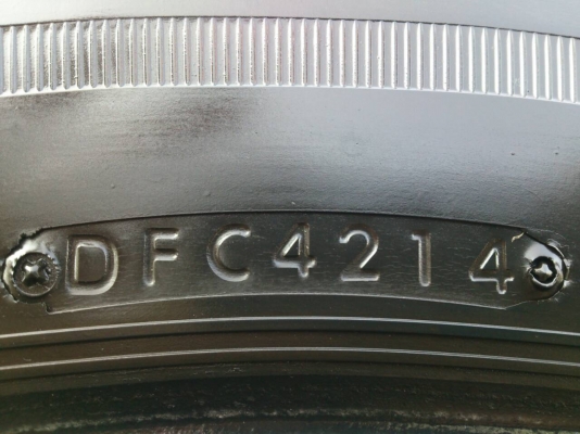 ขายยาง 265/65R17 บริดสโตน อีโคเปีย ยางสัปดาห์ที่42 ปี14 ดอกยางหนาเต็มสดนิ่มลึกเท่ากันไม่ร้าวไม่แตกลายสวยๆ จำนวน 1 ชุด