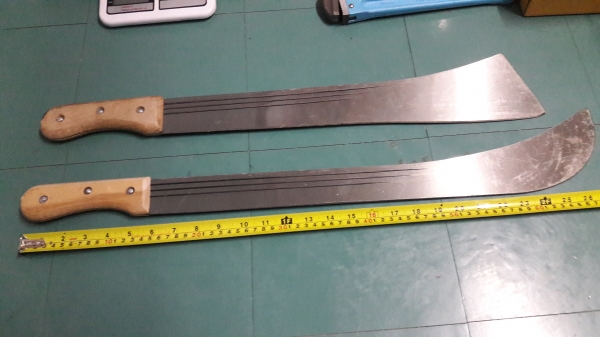 ขายมีดตราไก่มี2แบบ