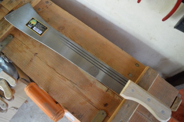 ขายมีดตราไก่มี2แบบ