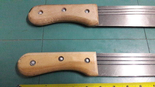 ขายมีดตราไก่มี2แบบ