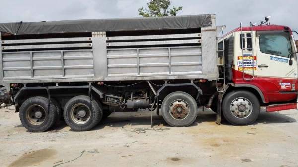 Mitsubishi/ สิบล้อสองคานหน้า เครื่อง 320 แรงม้า เฉพาะหัวคัสซี