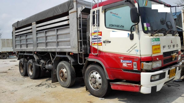 Mitsubishi/ สิบล้อสองคานหน้า เครื่อง 320 แรงม้า เฉพาะหัวคัสซี