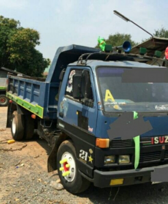 หกล้อ อีซูชุ NPR115 ดั้มสามมิต5คิว แอร์ พ.เวอร์ สภาพดีสวยเดิมๆพร้อมใช้ ทะเบียนพร้อมโอน