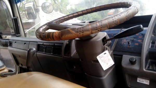 หกล้อ ฮีโน่ FF3H ปี39-HO7C185โบว์อินเตอร์ ยาง900 ช่วงยาว5.50ม สภาพดีสวยพร้อมใช้ ทะเบียนพร้อมโอน