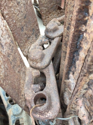 โซ่พร้อมใบเก่า komatsu pc120-1-3 ใบยาว 70 ซม เส้นละ 35,000