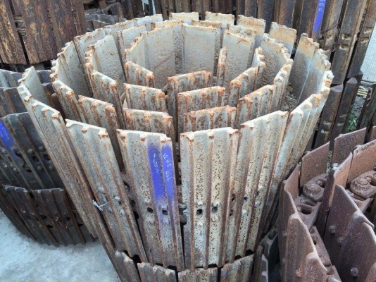 โซ่พร้อมใบเก่านอกญี่ปุ่น komatsu pc120-1-3 ใบยาว 70 ซม เส้นละ 55,000 โซ่พร้อมใบเก่านอกญี่ปุ่น komatsu pc120-1-3 ใบยาว 70 ซม เส้นละ 55,000