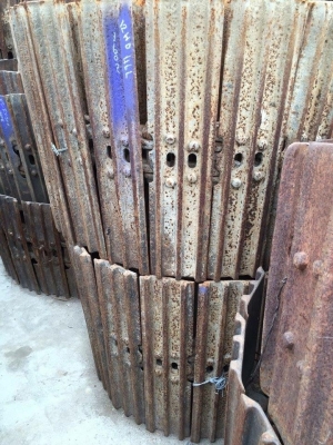 โซ่พร้อมใบเก่านอกญี่ปุ่น komatsu pc120-1-3 ใบยาว 70 ซม เส้นละ 55,000 โซ่พร้อมใบเก่านอกญี่ปุ่น komatsu pc120-1-3 ใบยาว 70 ซม เส้นละ 55,000