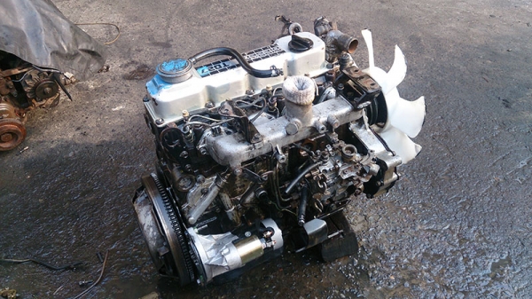ขายเครื่องยนต์ดีเซล Nissan Td25พร้อมเลข