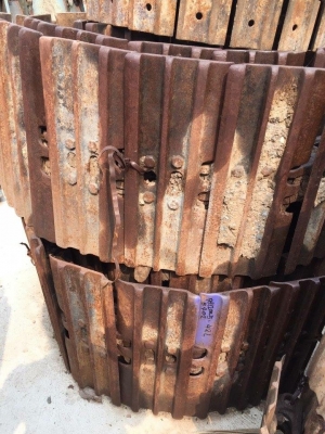 โซ่พร้อมใบเก่า komatsu pc120-5-6 ใบยาว 50 ซม เส้นละ 40,000 โซ่พร้อมใบเก่า komatsu pc120-5-6 ใบยาว 50 ซม เส้นละ 40,000