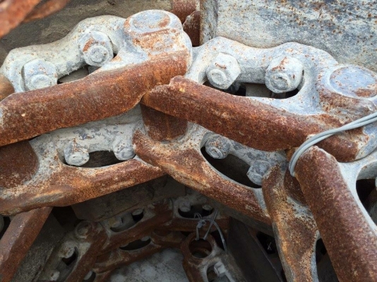 โซ่พร้อมใบเก่านอกญี่ปุ่น komatsu pc200-3-5-6 ใบยาว 60 ซม เส้นละ 55,000 โซ่พร้อมใบเก่านอกญี่ปุ่น komatsu pc200-3-5-6 ใบยาว 60 ซม เส้นละ 55,000