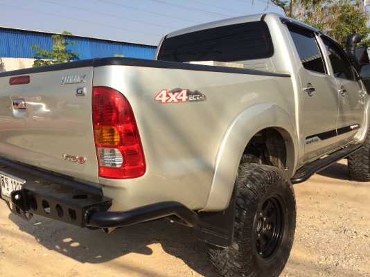 วีโก้ 2.7vvti ใส่ชุดยก4"ยาง33 แต่งเต็มๆ ติดแก๊สแล้วlpg ต้องการไช้เงินด่วนเลยขายถูก