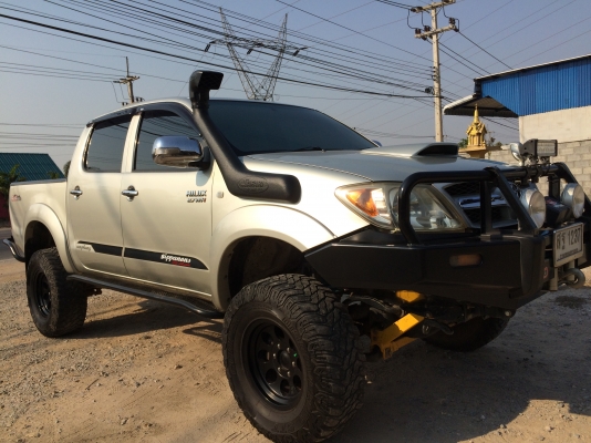 วีโก้ 2.7vvti ใส่ชุดยก4"ยาง33 แต่งเต็มๆ ติดแก๊สแล้วlpg ต้องการไช้เงินด่วนเลยขายถูก